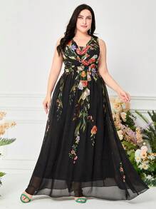 Plus Floral Print Chiffon Dress - Black - View 1