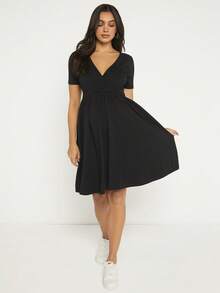 SHEIN Maternity Solid Surplice Neck Dress - Black - View 5