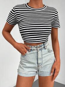Striped Print Tie Back Crop Tee - Black and White - View 2