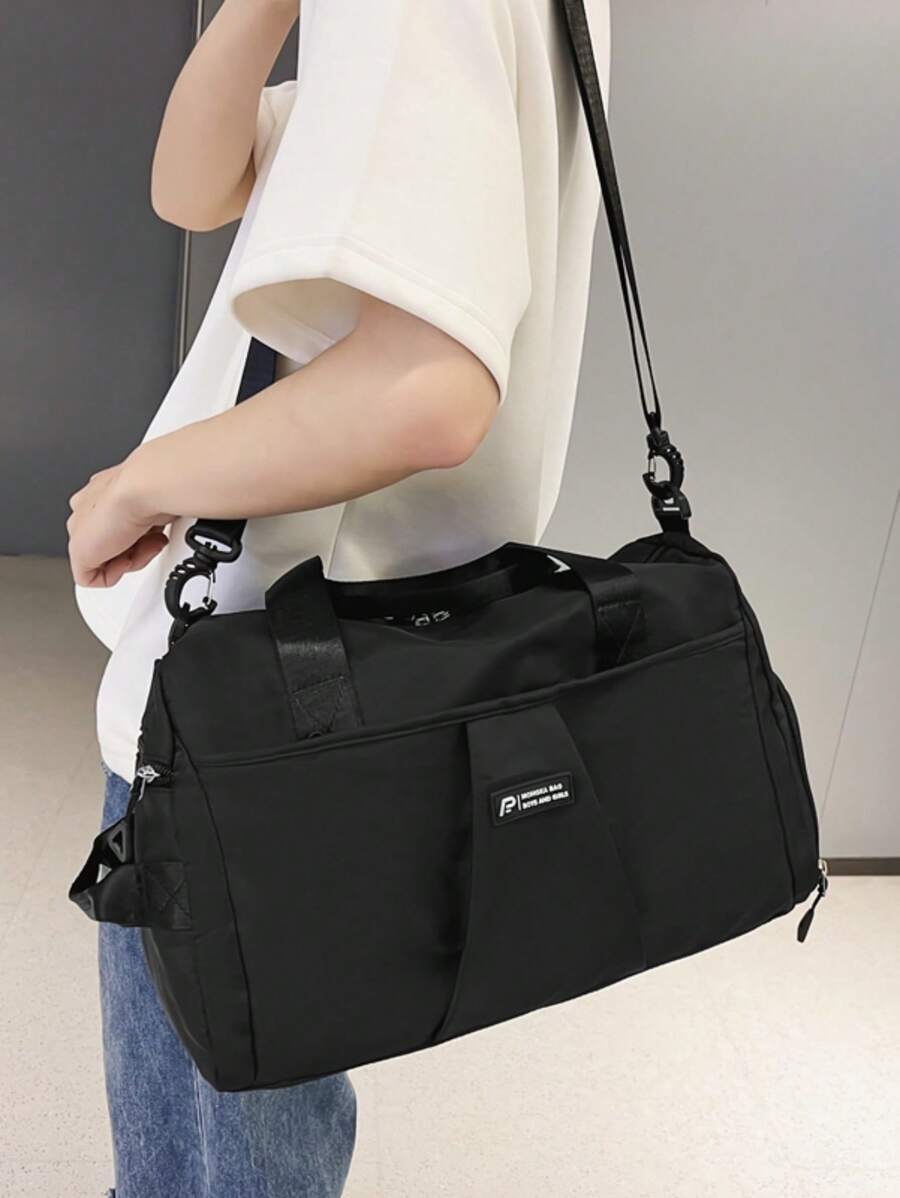 Large Capacity Travel Bag Sporty Letter Patch Decor Zipper