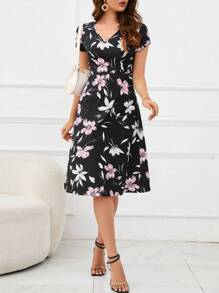 SHEIN Clasi 印花V領連衣裙 - 彩色 - 查看 1