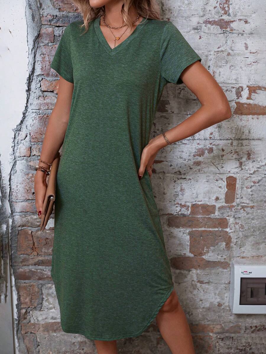 SHEIN LUNE Vestido estilo camiseta unicolor de cuello V - Verde militar - Ver 1