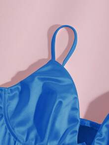 SHEIN Privé 素色緊身上衣緞面吊帶短上衣 - 寶藍色 - 查看 4