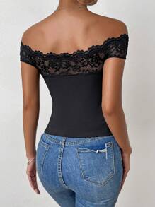 SHEIN Privé 蕾絲拼接前扭結一字肩T恤 - 黑色 - 查看 2