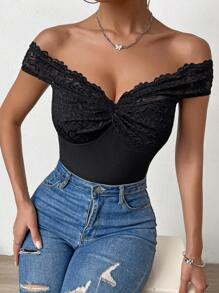 SHEIN Privé 蕾絲拼接前扭結一字肩T恤 - 黑色 - 查看 5