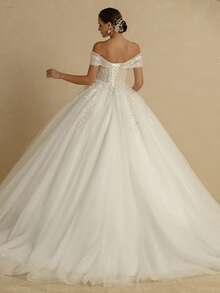 Vestido de novia de hombros descubiertos con lentejuela en contraste con malla - Beis - Ver 2