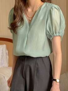 DAZY Solid Puff Sleeve V Neck Blouse - Green - View 3