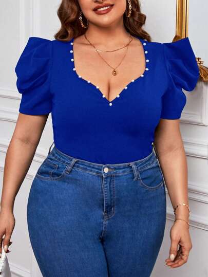 SHEIN Privé Camiseta con cuenta de perla de manga farol escote corazón cuello