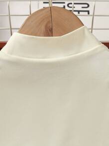 SHEIN Explorewe 中小學女孩高領無袖上衣和口號圖案運動褲 - 杏色 - 查看 7