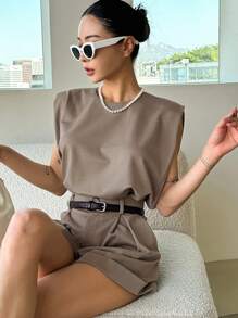 DAZY Bộ đồ mặc nhà dành cho nữ gồm áo tank top trơn và quần short ống rộng không kèm thắt lưng. - màu nâu - Xem 7