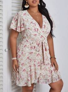 SHEIN VCAY 大碼印花蝴蝶袖荷葉邊繫腰帶連衣裙 - 彩色 - 查看 1