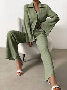 SHEIN Essnce unicolor con botón delantero Camisa & Pantalones de pierna ancha - Verde - Ver 4