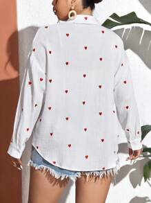SHEIN Frenchy 大碼愛心刺繡落肩袖口袋貼布襯衫 - 白色 - 查看 2