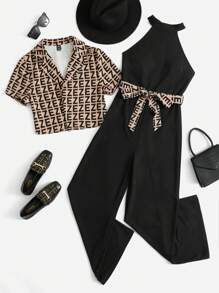 SHEIN Essnce Conjunto de camisa de manga corta con patrón de letras impresas completas para mujer y mono de cuello halter con cinturón, 2 piezas - Multicolor - Ver 1