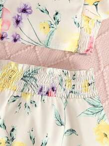 SHEIN Fetă tânără cu imprimeu floral cu volane și fusta cu tiv cu volan