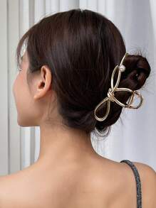 DAZY Women Faux Pearl Decor Bow Design Fashionable Hair Claw For Hair Decoration Elegant Valentines Claw Clips Hair Clips Hair Jaw Clip Hair Clamps Hair Clutch Hair Catcher Clip