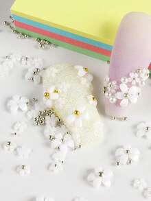 3D 花朵设计美甲装饰，1 件装镶嵌珠子花卉美甲饰品美甲配件 - 白色 - 查看 2