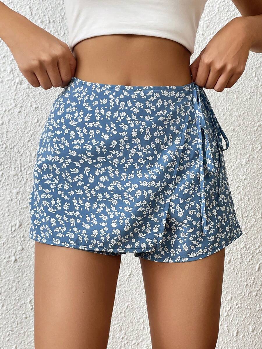 SHEIN PETITE Ditsy Floral Print Knot Side Wrap Skort - Blue - View 1