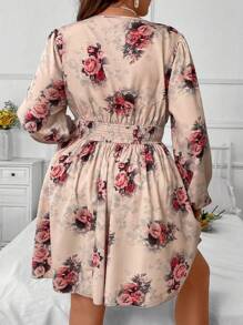 SHEIN LUNE 大碼印花交疊領洋裝 - 彩色 - 查看 2