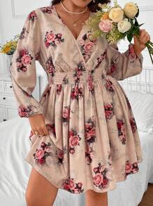 SHEIN LUNE 大碼印花交疊領洋裝 - 彩色 - 查看 4