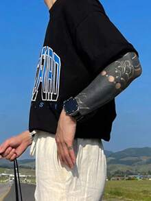 DAZY Men Letter Graphic Drop Shoulder Tee - Black - View 4