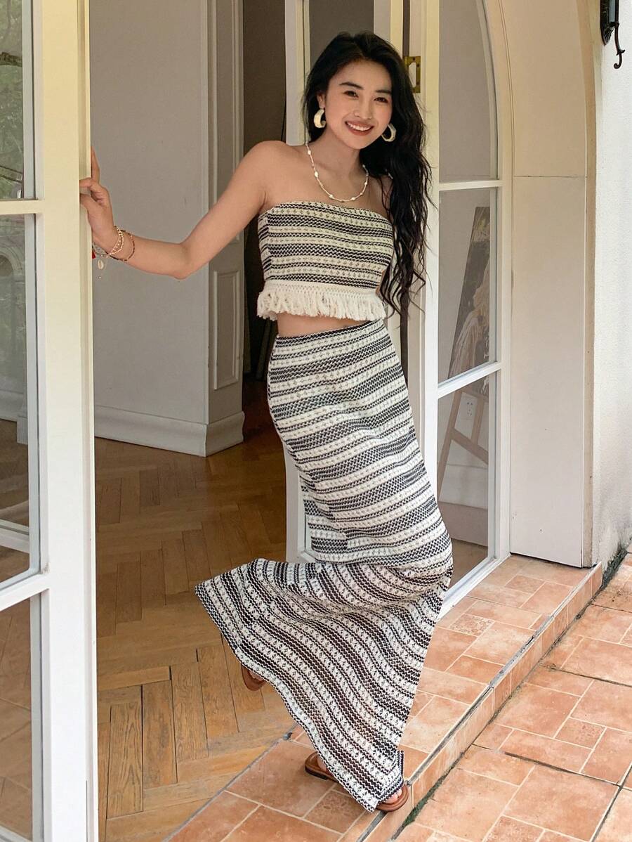DAZY 条纹流苏下摆抹胸和美人鱼下摆裙，荷叶边，女士两件套