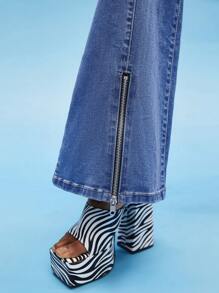 Evelyn Q 腰部折疊下擺開叉牛仔喇叭褲 - 中等水洗藍 - 查看 5