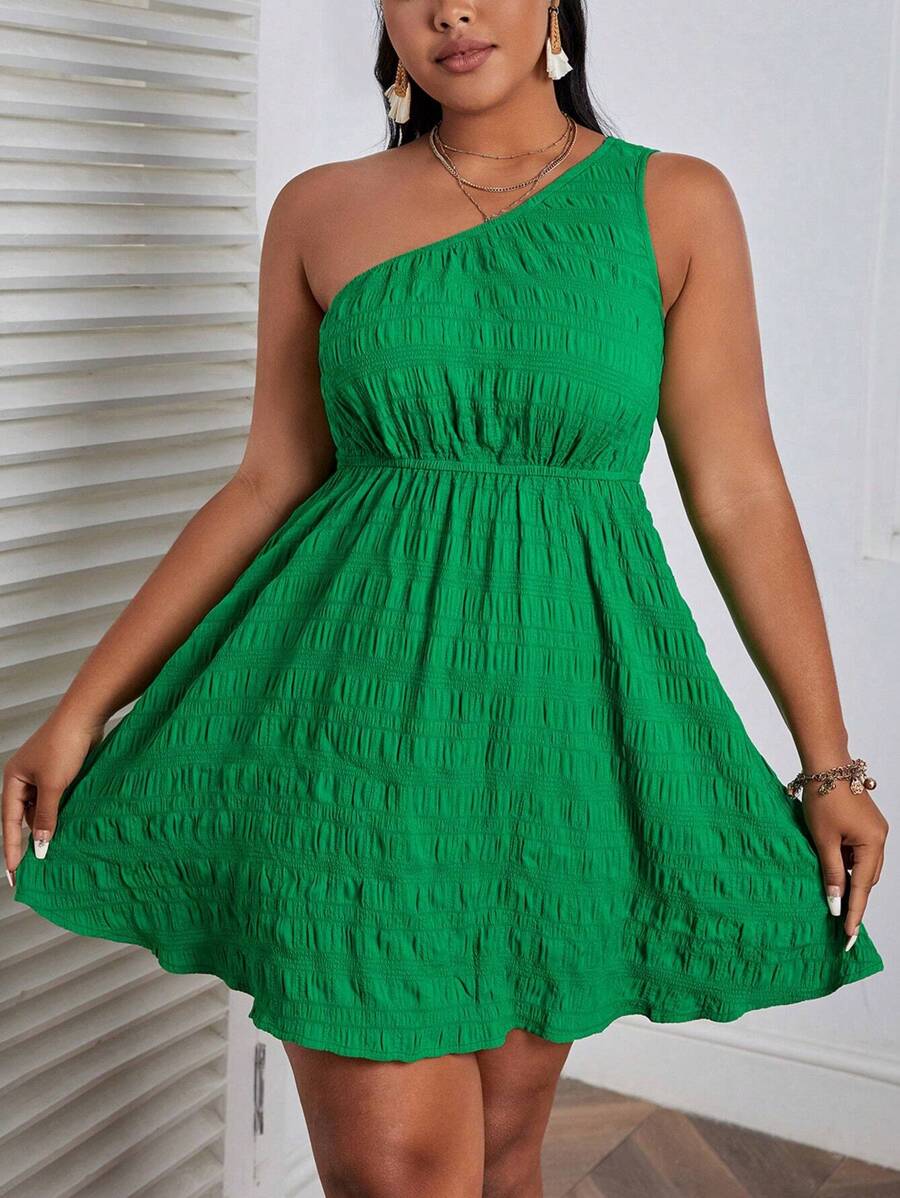 SHEIN VCAY 加大单肩纯色纹理连衣裙 - 綠色 - 查看 1