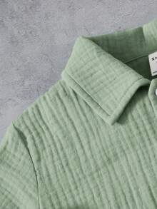 SHEIN Bộ thời trang bé trai Đắp vá Túi Nút phía trước Lá thư Giải trí - Màu xanh Bạc hà - Xem 4