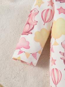 嬰兒卡通兔圖案連體睡衣和帽和圍兜和1雙手套 - 彩色 - 查看 4