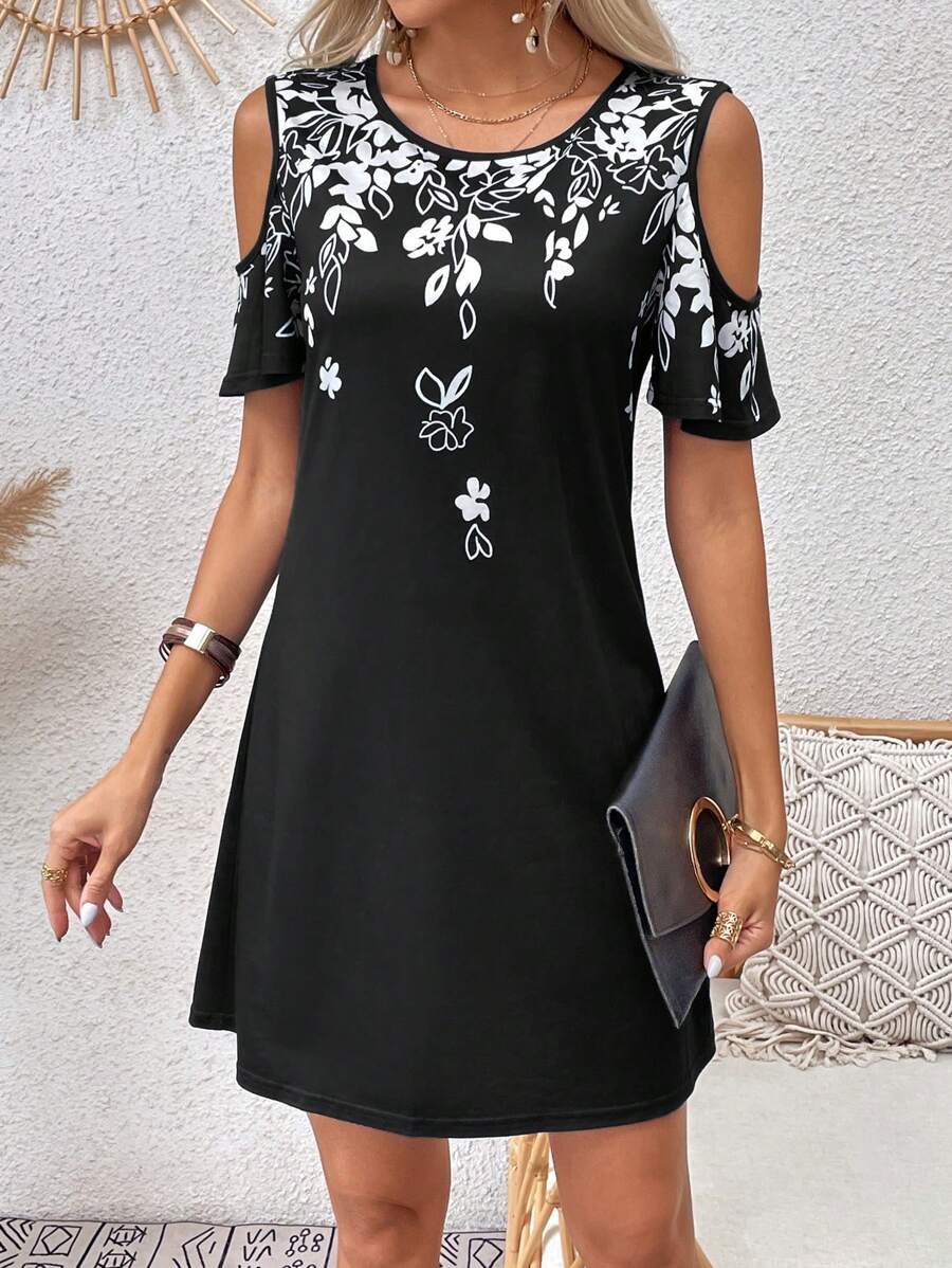 EMERY ROSE Vestido estilo camiseta con estampado floral de hombros descubiertos - Negro - Ver 1