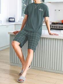 男士字母图案 T 恤和格子短裤睡衣套装 / 睡衣套装
