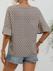 SHEIN Clasi 滿版印花荷葉袖襯衫 - 卡其色 - 查看 2