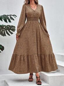 SHEIN VCAY Đầm Xù Viên lá sen Dải chun Tất cả trên in Giải trí - Màu Khaki - Xem 3