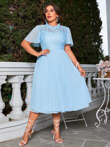 Simplee 大碼蕾絲拼接百褶下擺洋裝 - 淺藍色 - 查看 4