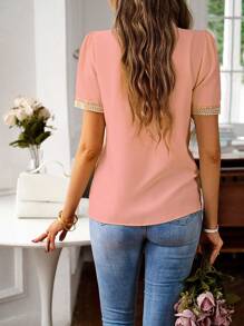 SHEIN LUNE 蕾絲拼接鎖眼領泡泡袖襯衫 - 粉色 - 查看 2