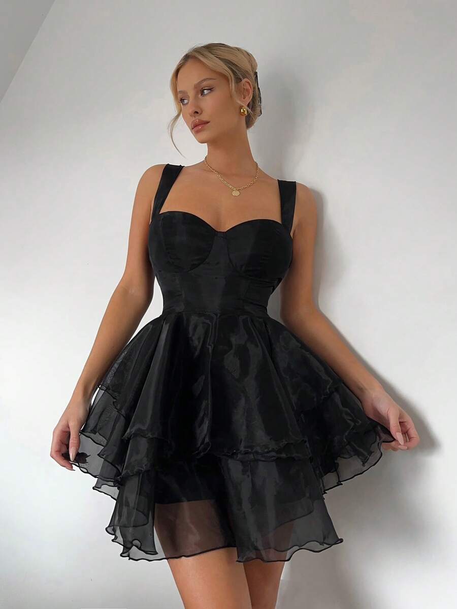 SHEIN BAE 素色層疊下擺吊帶連衣裙 - 黑色 - 查看 1