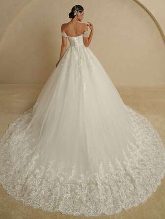 Embroidered Tulle Off-Shoulder High-Waist A-Line Wedding Dress With Train White Elegant Bridal Dress,Bride