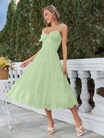 Simplee 肩上打結貝殼邊荷葉邊網眼刺繡吊帶連衣裙