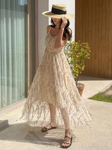 DAZY 亮片拼接流蘇邊交叉露背吊帶連衣裙 - 杏色 - 查看 4