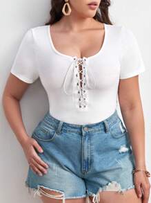 SHEIN Essnce Kích thước lớn Của phụ nữ Thời trang giản dị Ngày lễ tình nhân Của phụ nữ Mới Màu hồng Sọc Ngày lễ tình nhân Áo Ngắn tay Ngực Vượt qua Áo thun - trắng - Xem 1