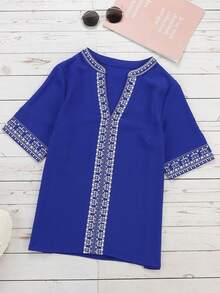 CILKOO Geo Print Notched Neckline Batwing Sleeve Blouse