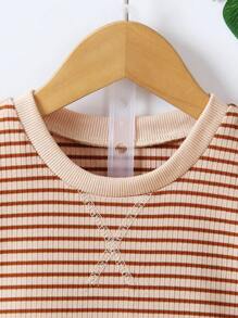 SHEIN Toddler Boys Striped Print Tee & Shorts - Khaki - View 5