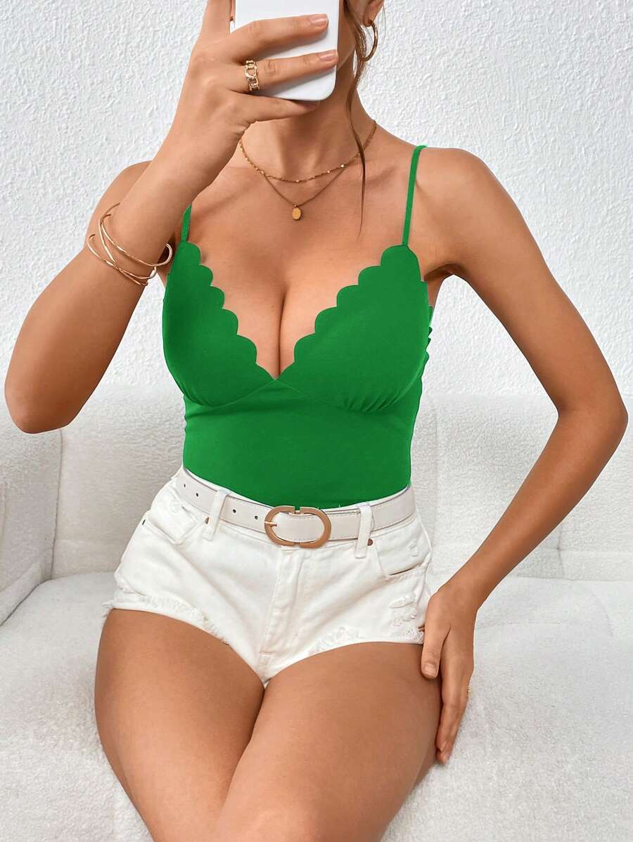 SHEIN Privé Scallop Trim Cami Top - Green - View 1