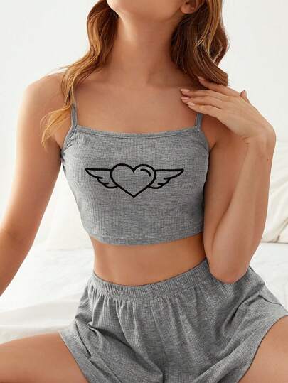 لباس علوي بيجامة مضلع وبطباعة قلب