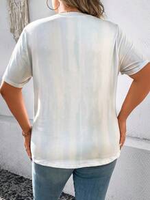 SHEIN LUNE 大碼圖案印花T恤 - 淺藍色 - 查看 2