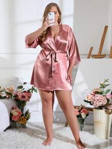 Bata con encaje en contraste con cinturón de satén - Rosa vieja - Ver 6