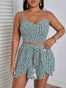 SHEIN VCAY Plus Ditsy Floral Cami Top & Tassel Tie Front Shorts,Holiday Outfits Boho - Green - View 5