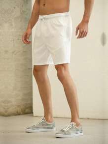 Men Solid Drawstring Waist Shorts - White - View 3