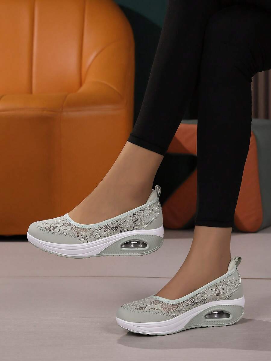 運動一脚蹬適用於女士蕾絲透氣戶外運動鞋